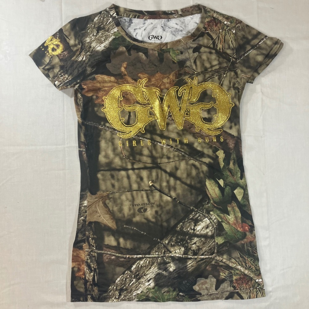Girls With Guns GWG Mossy Oak Camo Gold Glitter Logo Graphic Tee Shirt Small